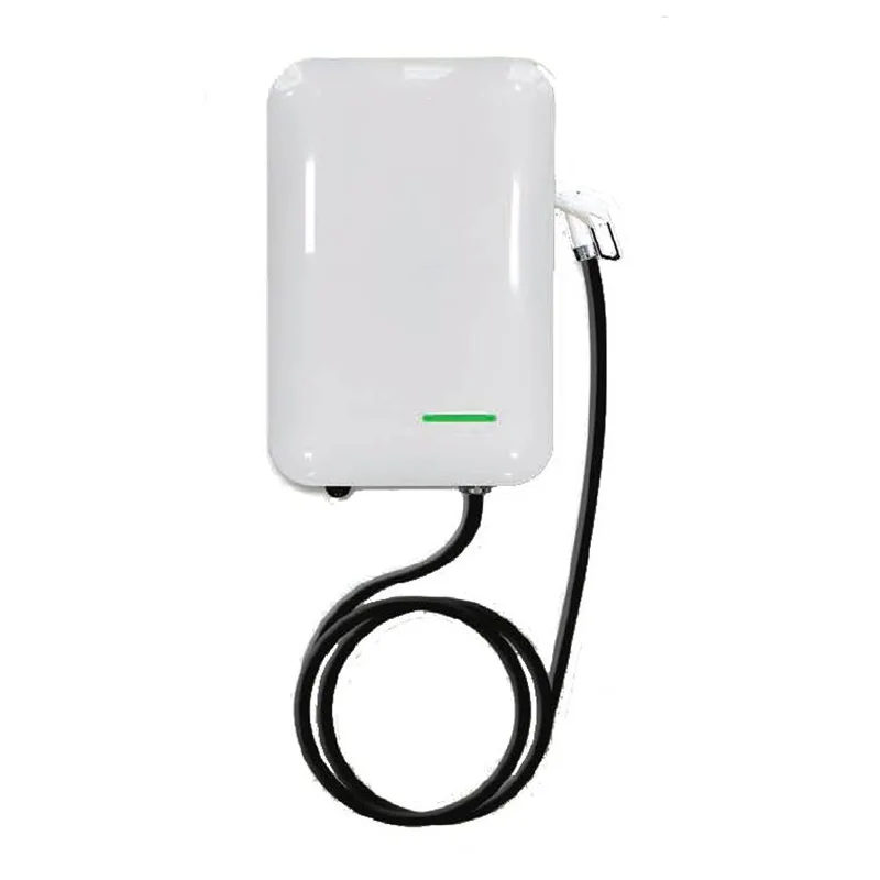 Компактная настенная зарядная станция постоянного тока мощностью 120 кВт