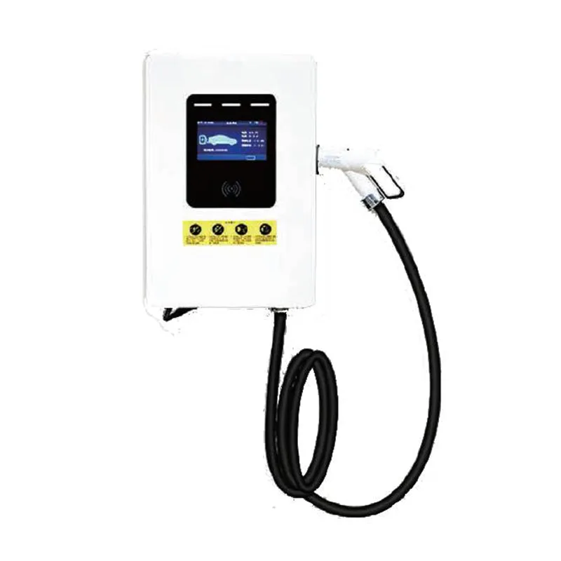 Компактная настенная зарядная станция постоянного тока мощностью 15/20 кВт